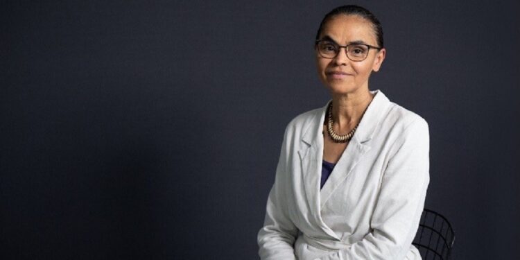 Publicação destacou a trajetória pessoal e política da ministra brasileira. Foto: Divulgação/Marina Silva Publicação destacou a trajetória pessoal e política da ministra brasileira. Foto: Divulgação/Marina Silva