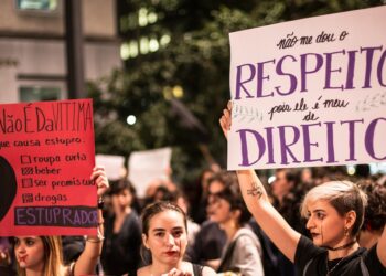 Mulheres de diferentes idades unificam discursos por igualdade e segurança nos espaços públicos. Foto: Reprodução/Internet