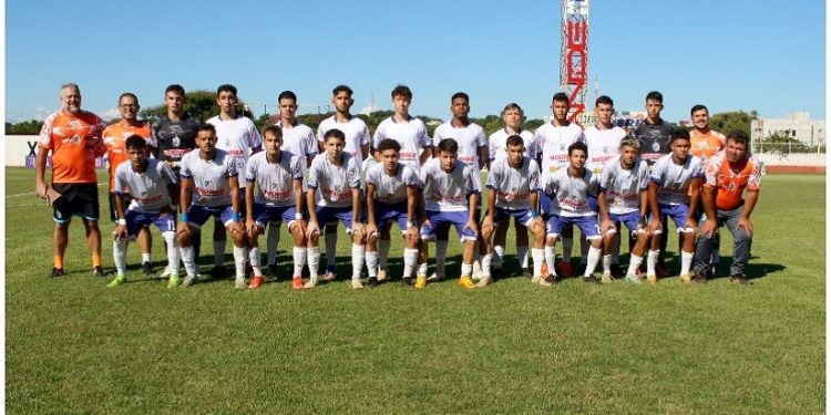 Sub 20 vai em busca da liderança na competição
Créditos: Abel da Banca Sub 20 vai em busca da liderança na competição
Créditos: Abel da Banca