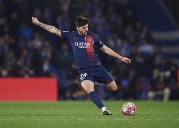 Foto: Beraldo em ação pelo PSG / Imago