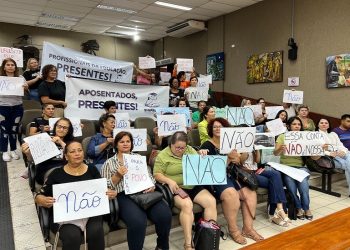 Servidores compareceram à Câmara de Vereadores para tentar impedir a aprovação do Projeto da Reforma da Previdência. (Foto Assessoria)