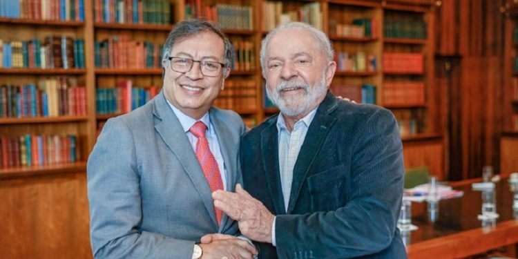 O presidente Lula e Petro realizarão uma reunião bilateral com foco nas agendas de comércio e investimento, desenvolvimento sustentável e cooperação amazônica, programas sociais, direitos humanos e agricultura familiar, entre outros. - Foto: Ricardo Stuck O presidente Lula e Petro realizarão uma reunião bilateral com foco nas agendas de comércio e investimento, desenvolvimento sustentável e cooperação amazônica, programas sociais, direitos humanos e agricultura familiar, entre outros. - Foto: Ricardo Stuck