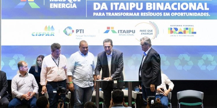 Fotos: Sara Cheida / Itaipu Binacional Fotos: Sara Cheida / Itaipu Binacional