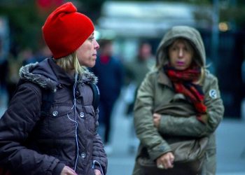 Saiba quando nova frente fria chega e pode causar dia mais frio do ano - Foto: Istock/Szucinski