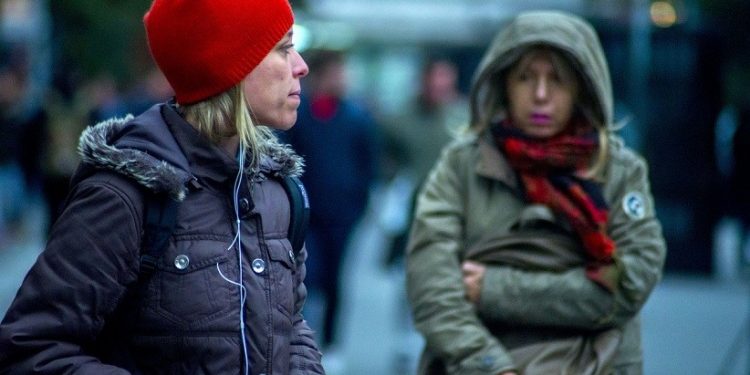 Saiba quando nova frente fria chega e pode causar dia mais frio do ano - Foto: Istock/Szucinski Saiba quando nova frente fria chega e pode causar dia mais frio do ano - Foto: Istock/Szucinski