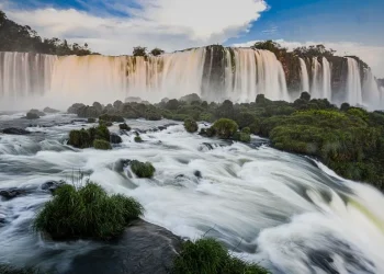 Créditos de fotografia Cataratas: Mario Barila