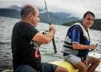 PESCA - Tempos felizes com o “capitão”: hoje, o presidente o chama de “roleiro” ./Reprodução