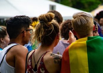 Esforço conjunto estrutura as bases de uma política capaz de fomentar autonomia econômica e financeira para pessoas LGBTQIA+