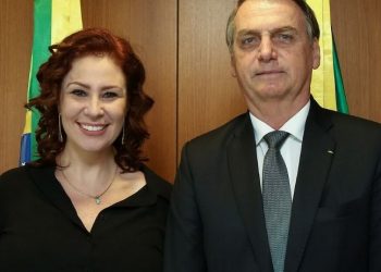 Jair Bolsonaro e Carla Zambelli | Foto: Marcos Corrêa/PR Redes Sociais