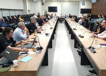 Observatório Social apresentou o estudo na ACIFI, para lideranças empresariais e da sociedade civil – foto Divulgação