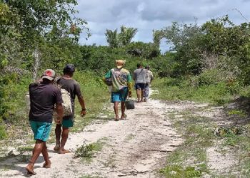 Imagem dos pescadores da comunidade de Canelatiua  (Foto: Eduardo Queiroz/Amazônia Real/2019)