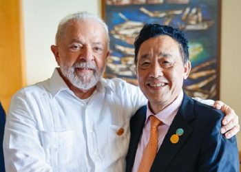 Lula e Qu Dongyu conversaram sobre a atuação em conjunto entre o Brasil e a FAO na luta contra a fome e a desigualdade no Brasil e no mundo - Foto: Ricardo Stuckert/PR