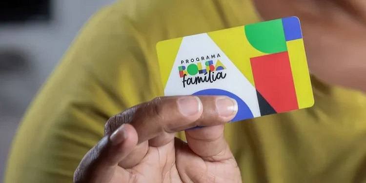 A data em que o benefício estará disponível é definida pelo último dígito do NIS do cartão do Bolsa Família A data em que o benefício estará disponível é definida pelo último dígito do NIS do cartão do Bolsa Família