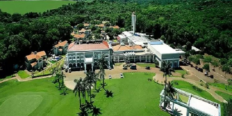 O nome do campo homenageia as Cataratas do Iguaçu, um dos principais cartões-postais do Brasil. Foto: Reprodução Foto: Reprodução