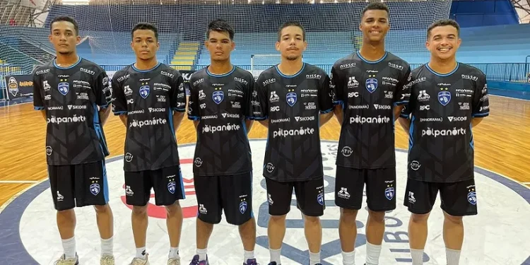 Da esquerda para a direita. Guilherme, Egmar, Wesley, Paquetá, Choco e Mineiro.- Crédito imagem: Jorge Augusto / Foz Cataratas Futsal Da esquerda para a direita. Guilherme, Egmar, Wesley, Paquetá, Choco e Mineiro.- Crédito imagem: Jorge Augusto / Foz Cataratas Futsal