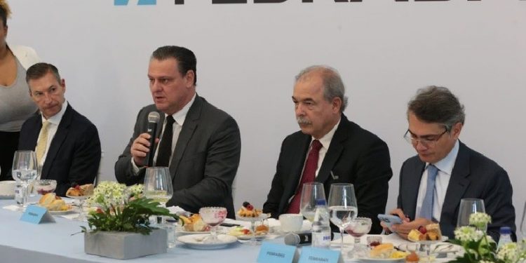 Foto: Reprodução Foto: Reprodução