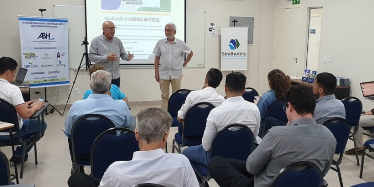 Empresários da hotelaria, gastronomia e eventos reunidos em defesa do PERSE - Foto divulgação Empresários da hotelaria, gastronomia e eventos reunidos em defesa do PERSE - Foto divulgação