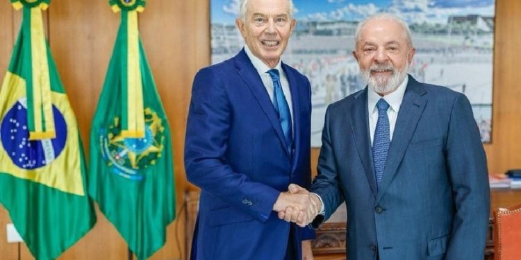 Lula recebeu felicitações pela assunção, em dezembro próximo, da presidência do G20 e pela realização da próxima COP 30, em Belém (PA) - Foto: Ricardo Stuckert / PR Lula recebeu felicitações pela assunção, em dezembro próximo, da presidência do G20 e pela realização da próxima COP 30, em Belém (PA) - Foto: Ricardo Stuckert / PR