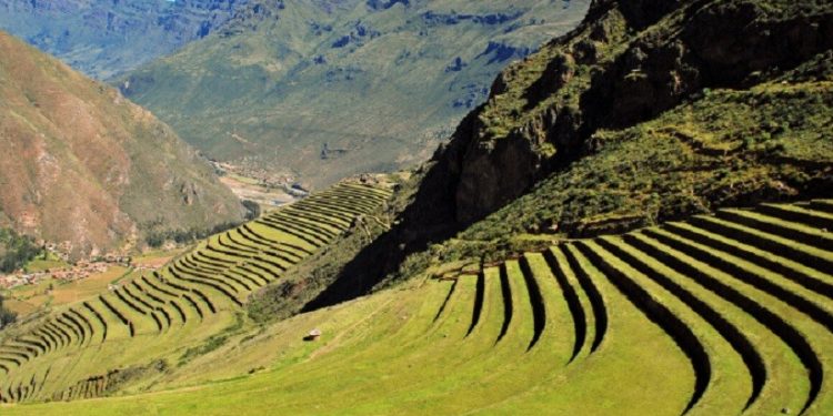 O Vale Sagrado dos Incas nos Andes peruanos é formado por numerosos rios; possui muitos monumentos arqueológicos / Foto: alessandro_pinto. O Vale Sagrado dos Incas nos Andes peruanos é formado por numerosos rios; possui muitos monumentos arqueológicos / Foto: alessandro_pinto.
