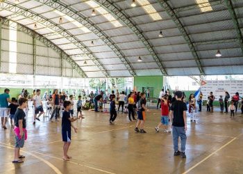 Crianças, adolescentes e adultos particparam de todas as atividades do Movimenta Foz - Foto Marcos Labanca