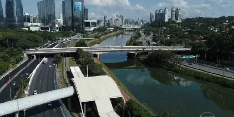 Estudo calcula quantas vidas o isolamento social pode salvar no Brasil Estudo calcula quantas vidas o isolamento social pode salvar no Brasil