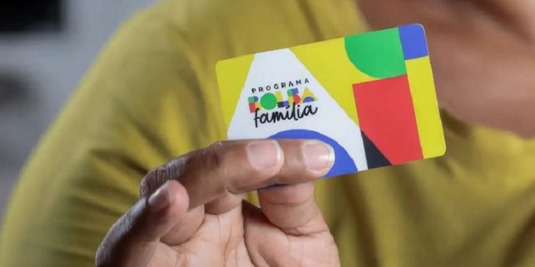 Em março, mais de 20,89 milhões de famílias, de todos os 5.570 municípios brasileiros, receberão o benefício do Bolsa Família - Foto: MDS Em março, mais de 20,89 milhões de famílias, de todos os 5.570 municípios brasileiros, receberão o benefício do Bolsa Família - Foto: MDS