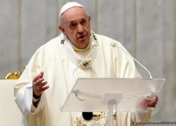 Francisco visita Irak, un país sumido en la violencia y en peligro de partición-fronteiralivre