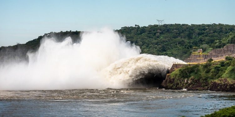 Vertedouro de Itaipu - Fotos: Rafa Kondlatsch / Itaipu Binacional Vertedouro de Itaipu - Fotos: Rafa Kondlatsch / Itaipu Binacional