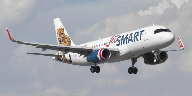 A frota da JetSmart Airlines é composta por aeronaves Airbus das famílias A320 e A320neo - Foto: Divulgação