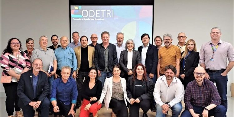 Codetri é uma experiência pioneira de governança na fronteira, congregando o setor público e a sociedade civil - foto: Divulgação