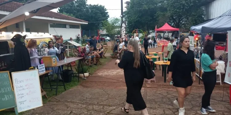 A praça do bairro Bourbon possui quadra de esportes, além da sede da AMBB. Foto: Arquivo