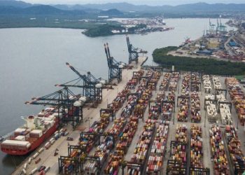 O Porto de Santos responde por quase 30% da balança comercial do país - Foto: Divulgação/Porto de Santos