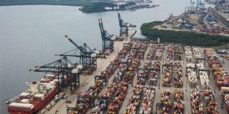 O Porto de Santos responde por quase 30% da balança comercial do país - Foto: Divulgação/Porto de Santos O Porto de Santos responde por quase 30% da balança comercial do país - Foto: Divulgação/Porto de Santos