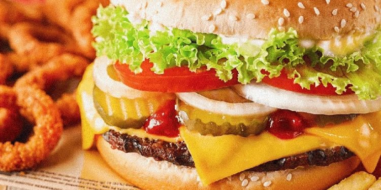 Combo Whopper, do Burger King Foto: Reprodução/Burger King