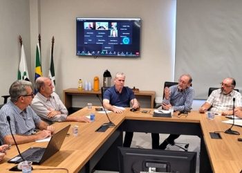 Reunião presencial e on-line da Câmara Técnica de Desenvolvimento Econômico do CODEFOZ – foto Divulgação