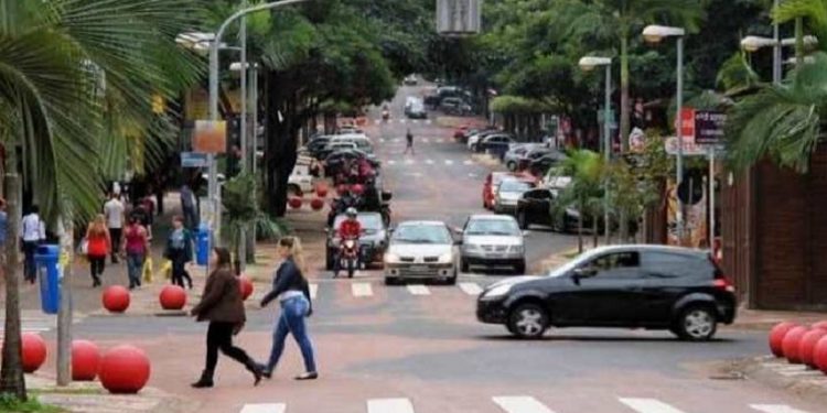 Avenida Brasil em Foz do Iguaçu. Foto: ReproduçãoACIFI Avenida Brasil em Foz do Iguaçu. Foto: ReproduçãoACIFI