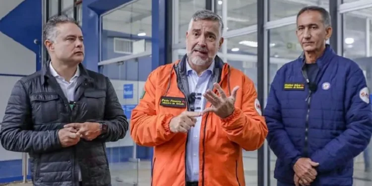 Ministros Renan Filho (Transportes), Paulo Pimenta (Apoio à Reconstrução do RS) e Waldez Góes (Desenvolvimento Regional) durante live para balanço das ações do Governo Federal em apoio ao Rio Grande do Sul, nesta quinta-feira (16), em Porto Alegre - Foto: Ministros Renan Filho (Transportes), Paulo Pimenta (Apoio à Reconstrução do RS) e Waldez Góes (Desenvolvimento Regional) durante live para balanço das ações do Governo Federal em apoio ao Rio Grande do Sul, nesta quinta-feira (16), em Porto Alegre - Foto: