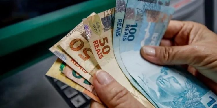No Paraná, a inadimplência é maior na faixa de 26 a 40 anos No Paraná, a inadimplência é maior na faixa de 26 a 40 anos
