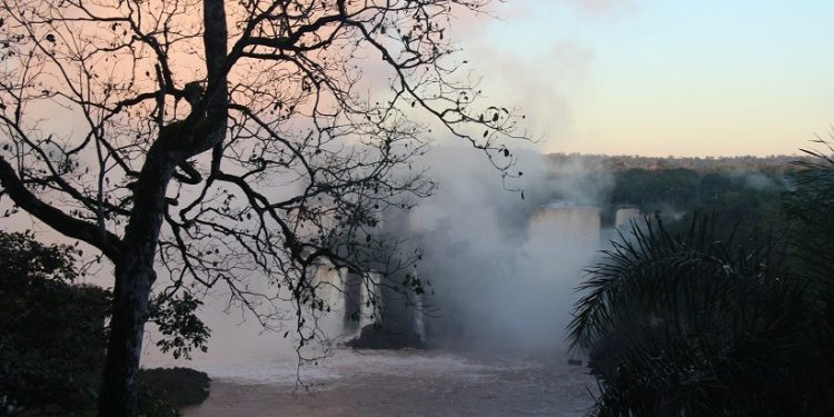 Amanhecer-Créditos-Urbia-Cataratas- Amanhecer-Créditos-Urbia-Cataratas-