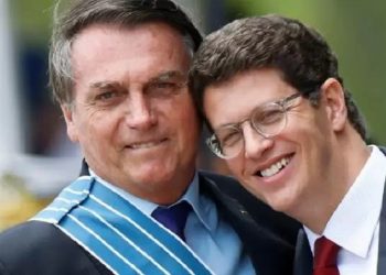 Íntimo de Bolsonaro, Ricardo Salles é elogiado por chefe da PF, de quem sofre investigação. Reprodução: Folha/UOL