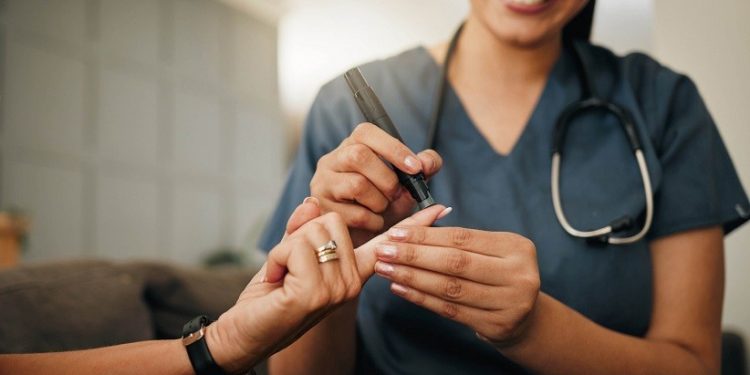Adesão ao tratamento, consulta regular a profissionais de saúde e busca por informações são fundamentais para cuidado da doença
Créditos: Istock Adesão ao tratamento, consulta regular a profissionais de saúde e busca por informações são fundamentais para cuidado da doença
Créditos: Istock