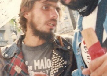Carlinhos e Ivan em 92 na praça da Sé - Foto: Keli de Fátima Teixeira (Josimas/Arquivo Pessoal)