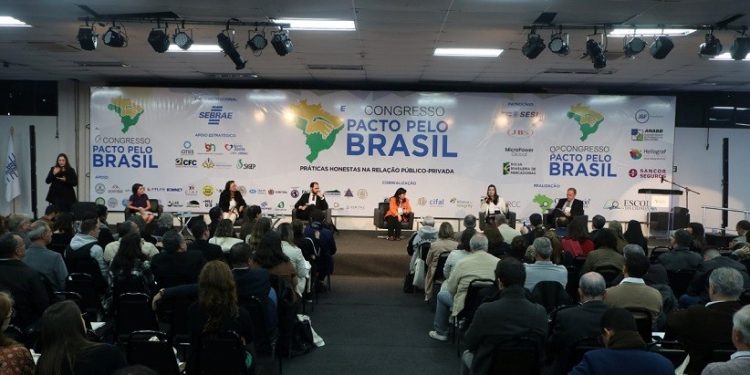 Uma das edições do evento, que anualmente reúne especialistas, gestores públicos e controladores sociais de todo o país - Foto: Divulgação Uma das edições do evento, que anualmente reúne especialistas, gestores públicos e controladores sociais de todo o país - Foto: Divulgação