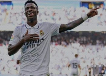 Vinícius Júnior garantiu que vai continuar dançando em suas comemorações.| Foto: Reprodução/Twitter