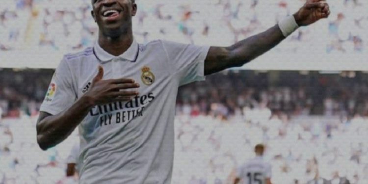 Vinícius Júnior garantiu que vai continuar dançando em suas comemorações.| Foto: Reprodução/Twitter Vinícius Júnior garantiu que vai continuar dançando em suas comemorações.| Foto: Reprodução/Twitter