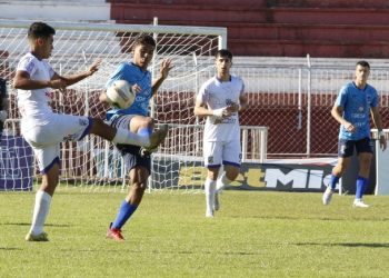 Foto/legenda: Azulão da Fronteira é destaque na competição estadual
Créditos: Abel da Banca
