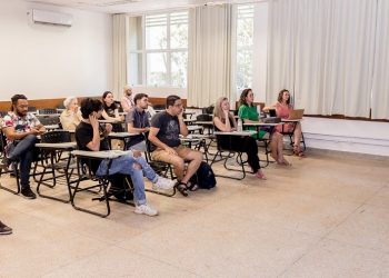 Na última semana, dois programas de pós-graduação abriram as inscrições na UNILA: o Mestrado em História e o Mestrado em Economia