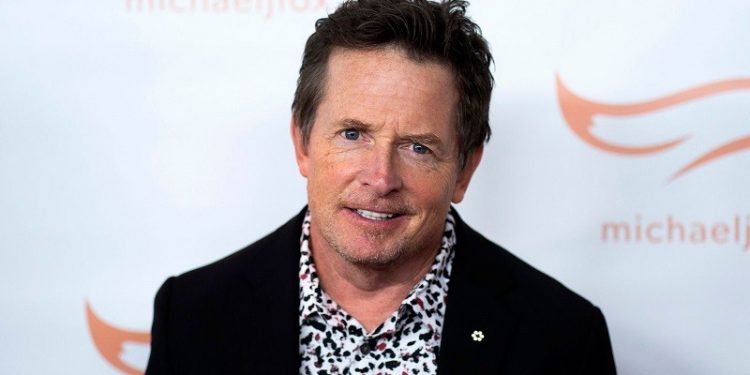 Michael J. Fox durante una gala benéfica dedicada a la cura contra el párkinson el 23 de octubre de 2021, en Nueva York.
CHARLES SYKES (GTRES) Michael J. Fox durante una gala benéfica dedicada a la cura contra el párkinson el 23 de octubre de 2021, en Nueva York.
CHARLES SYKES (GTRES)