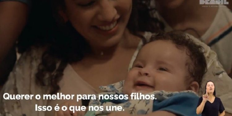 O vídeo traz os conceitos de união e de reencontro familiar, sob a mensagem "O Brasil é um só povo"