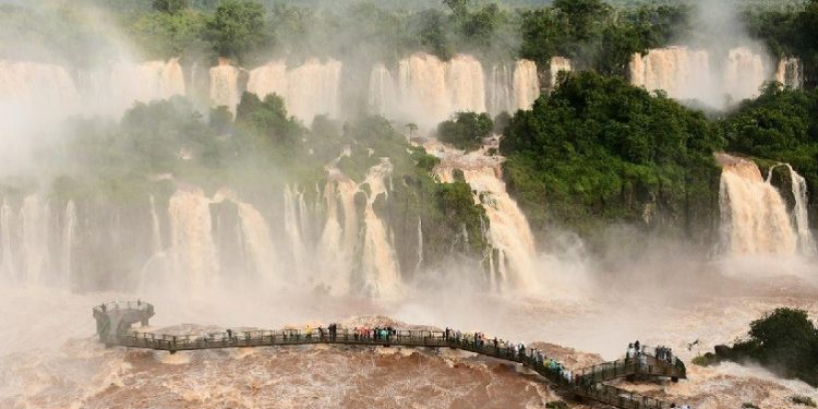 Cataratas do Iguaçu: Edison Emerson Cataratas do Iguaçu: Edison Emerson